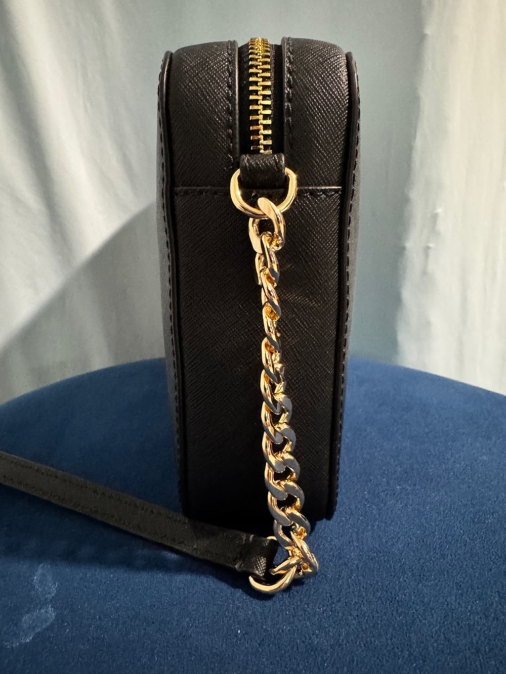 Michael Kors Jet Set Saffiano Leather Large Crossbody Black Structured Gold NWT - Picture 3 of 13